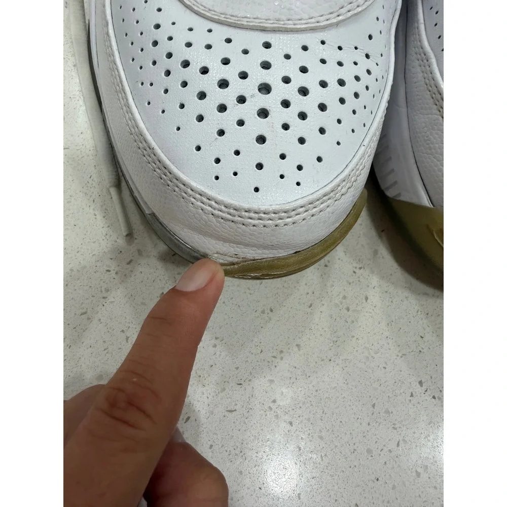 Jordan Mens White Perforated Basketball Shoes‎ Size 11